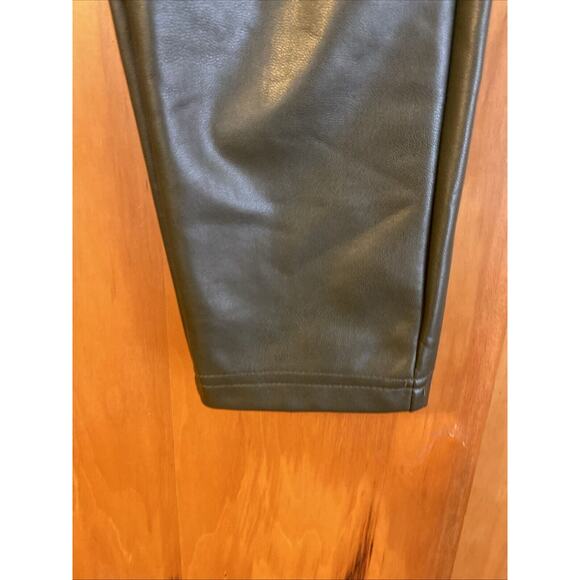 Studio | Badgley Mischka |Olive Green Polyurethane Pull On Stretch Pants - Small - Picture 3 of 12